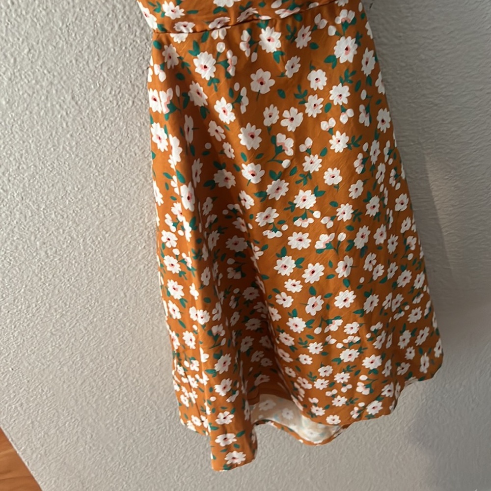 Floral Cutout Dress - Picture 5 of 8
